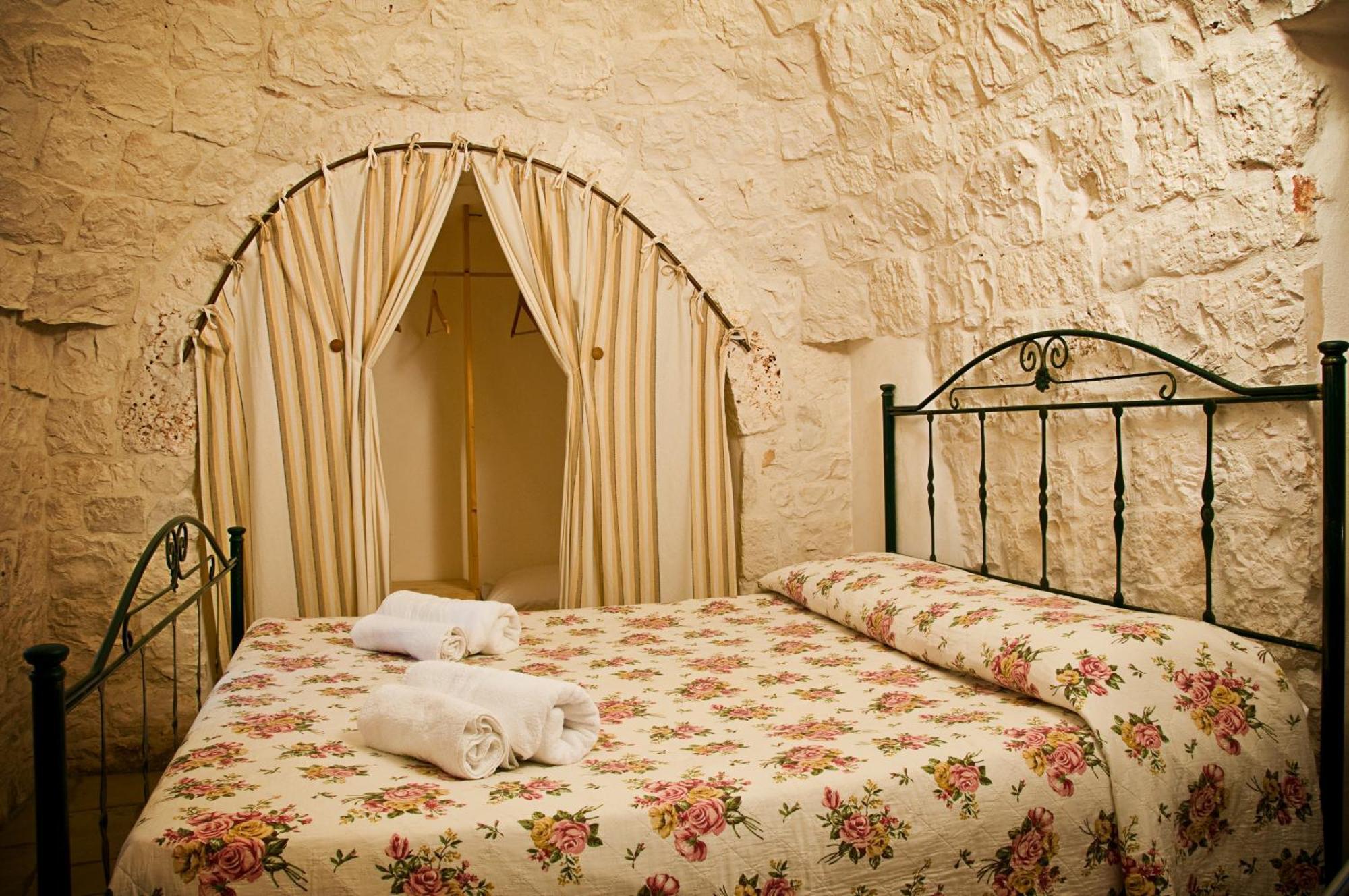 Trulli Il Castagno Guest House Martina Franca Exterior photo